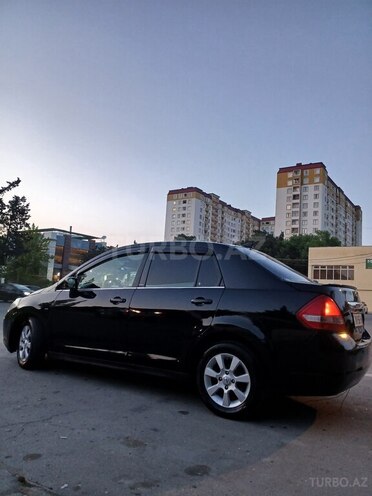 Nissan Tiida-3