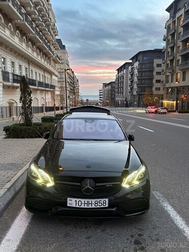 Mercedes E 220-7