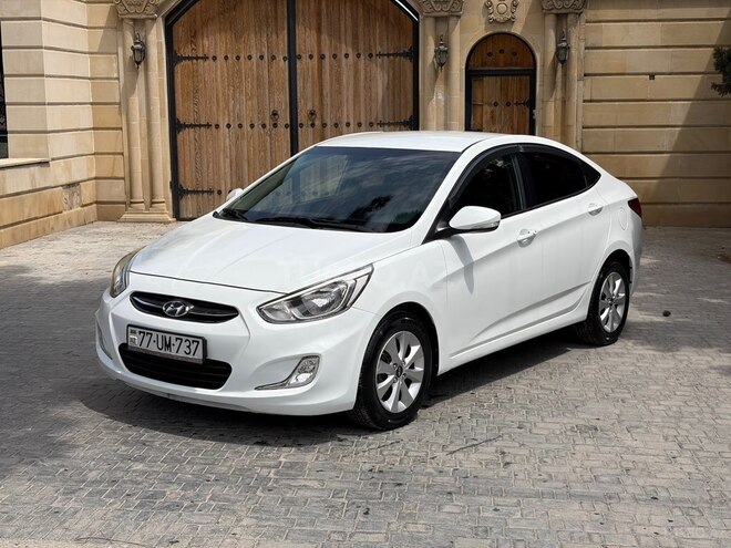 Hyundai Accent-1