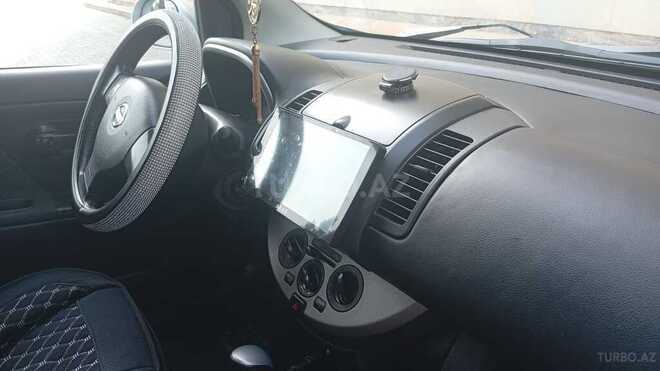 Nissan Note-7