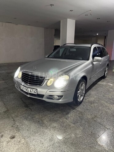 Mercedes E 220-2