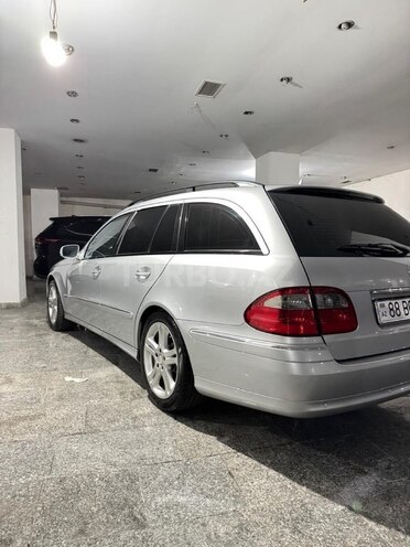 Mercedes E 220-5