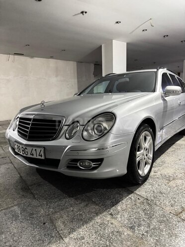 Mercedes E 220-3