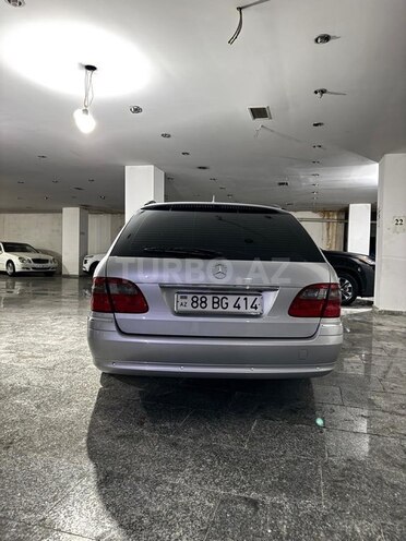 Mercedes E 220-4