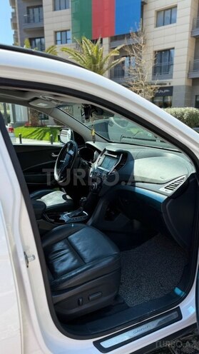 Hyundai Santa Fe-10