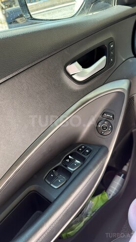 Hyundai Santa Fe-16