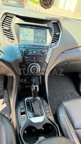 Hyundai Santa Fe-18