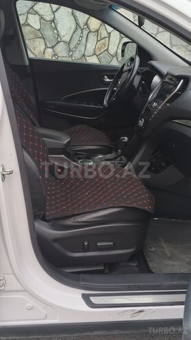 Hyundai Santa Fe-15