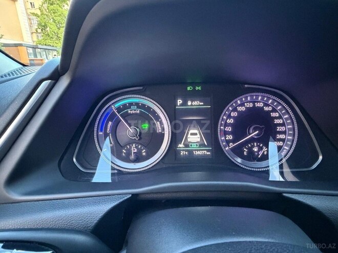 Hyundai Sonata-5