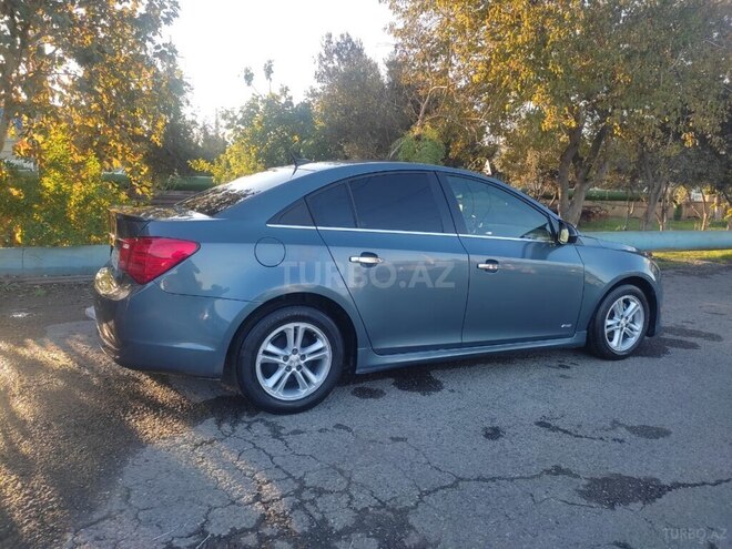 Chevrolet Cruze-4
