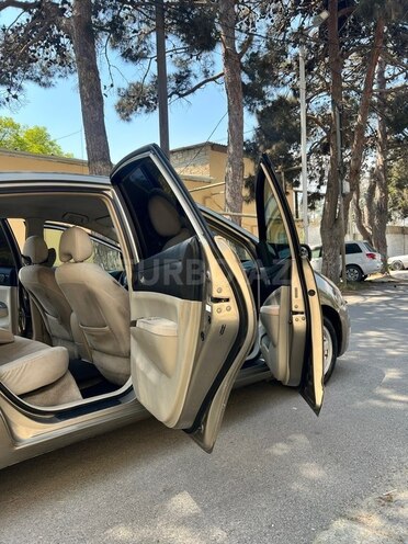 Toyota Prius-7