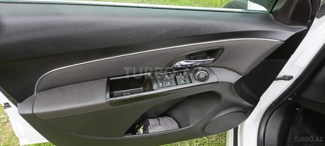 Chevrolet Cruze-5