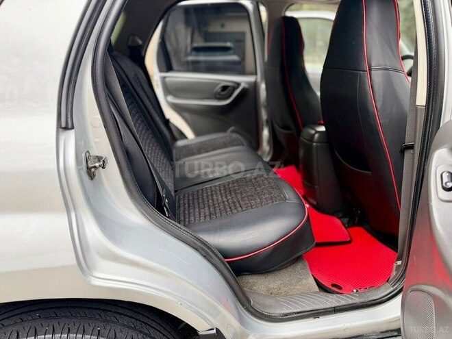 Ford Escape-4