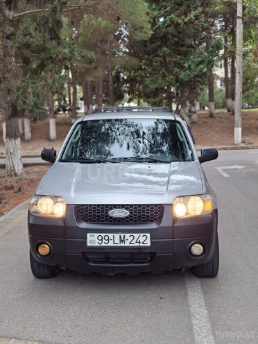 Ford Escape-12