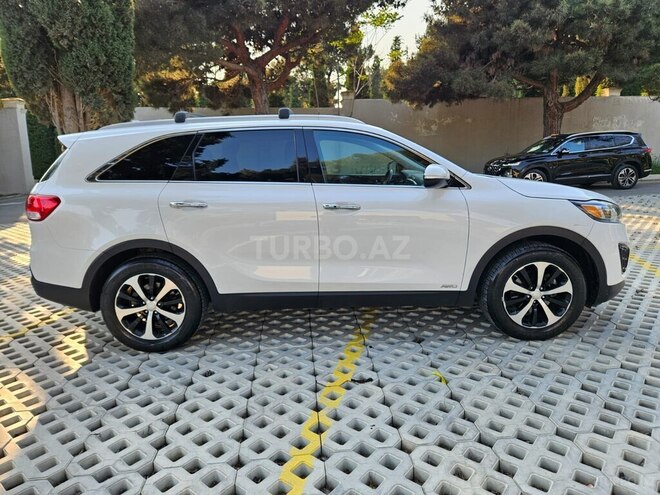 Kia Sorento-11