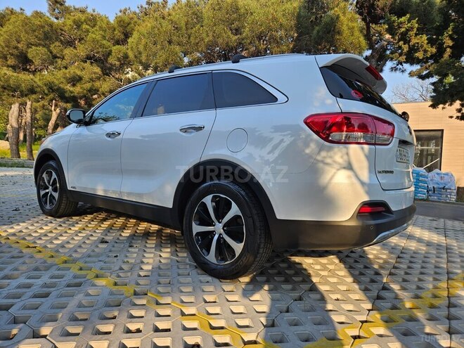 Kia Sorento-13
