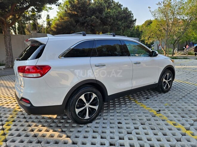 Kia Sorento-12