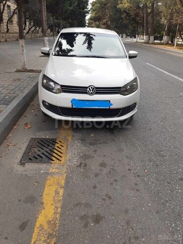 Volkswagen Polo-11