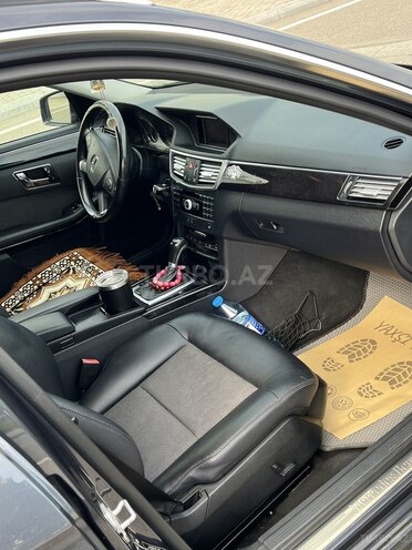 Mercedes E 220-5