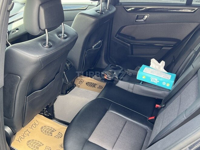 Mercedes E 220-6