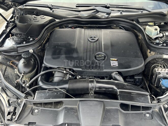 Mercedes E 220-4