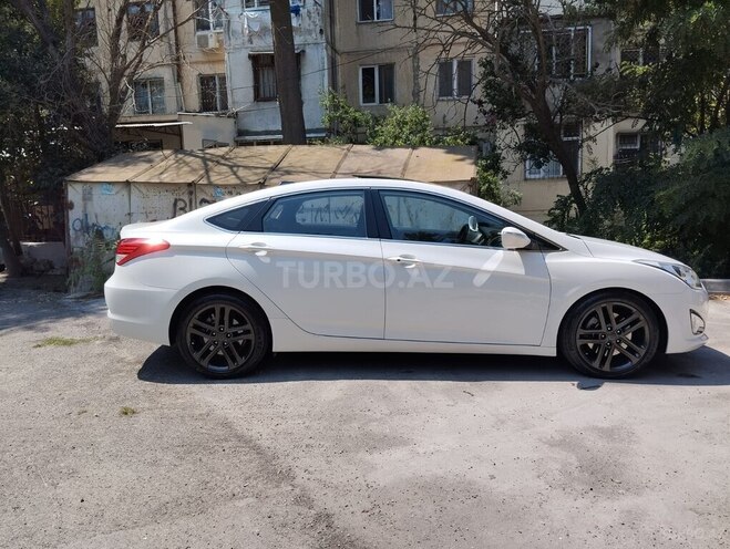 Hyundai i40-9
