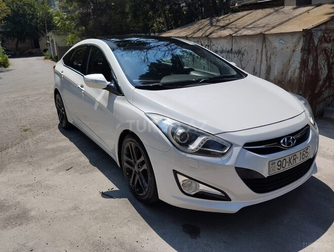 Hyundai i40-11