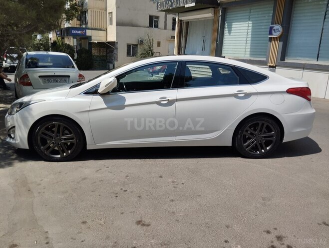 Hyundai i40-17