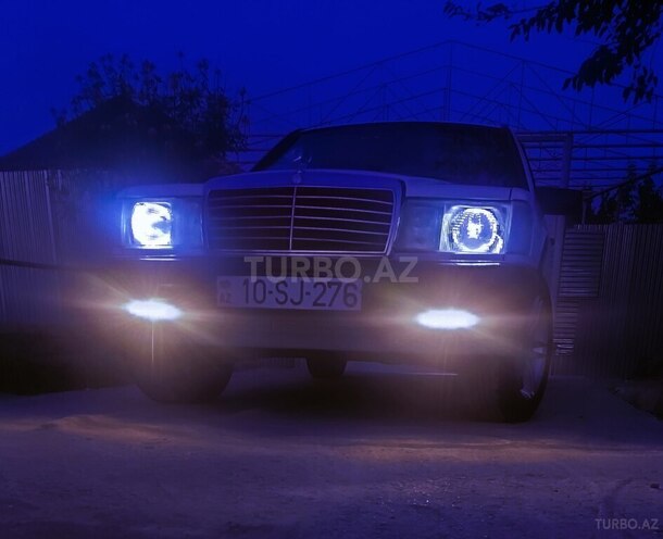 Mercedes 190-10