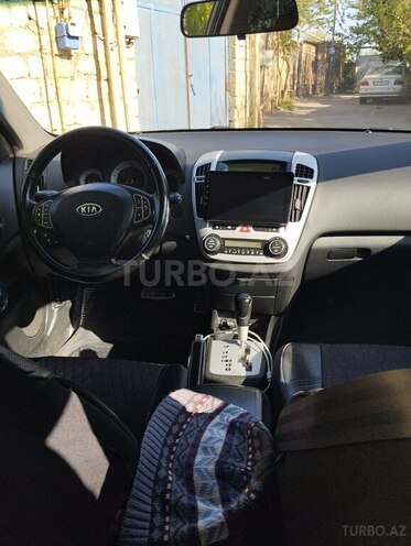 Kia Ceed-9