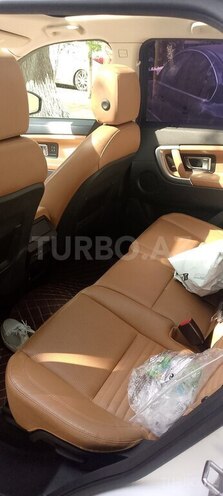 Land Rover Discovery Sport-5