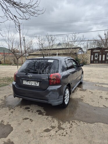 Toyota Corolla-4