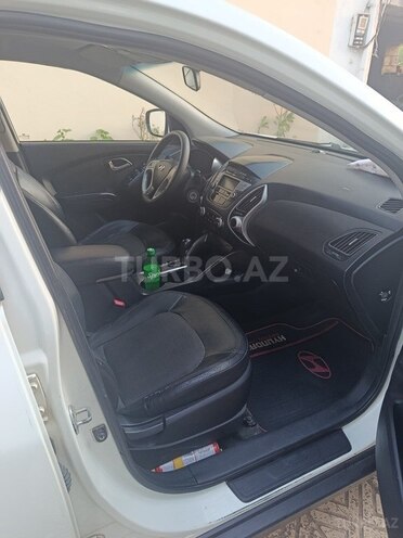 Hyundai ix35-12