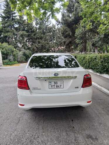 Toyota Corolla Axio-7