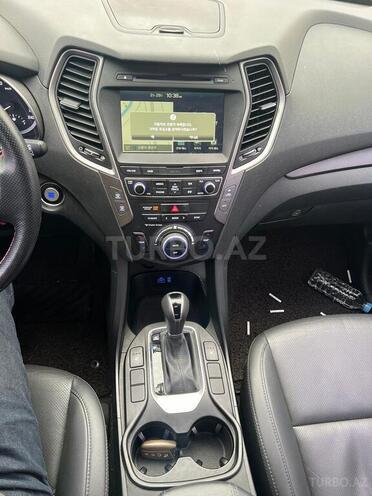 Hyundai Santa Fe-6