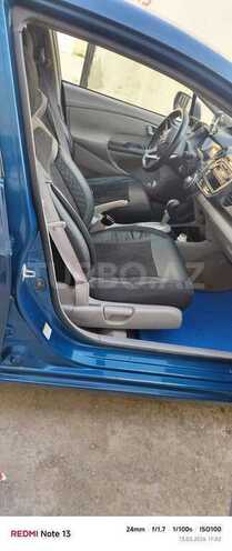Honda Insight-6
