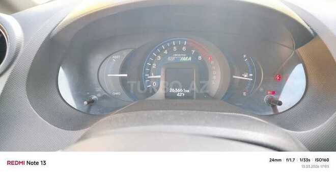 Honda Insight-8