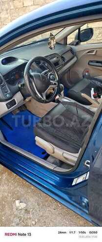 Honda Insight-4