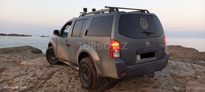Nissan Pathfinder-4