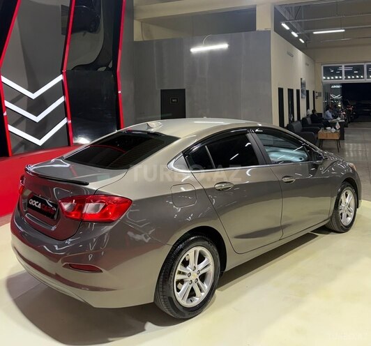 Chevrolet Cruze-8