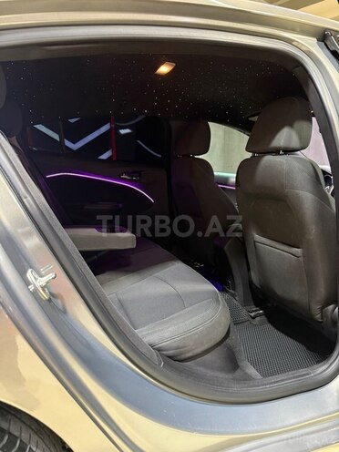 Chevrolet Cruze-18