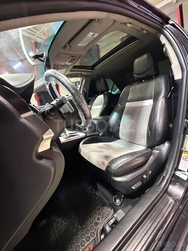 Toyota Camry-13