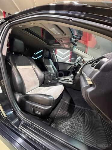 Toyota Camry-14