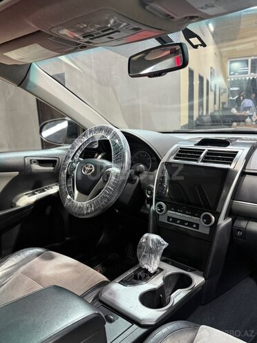 Toyota Camry-16