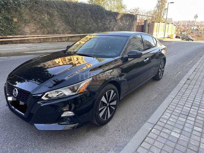 Nissan Altima-4