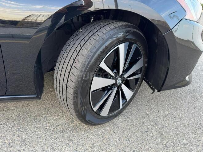 Nissan Altima-12