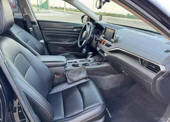 Nissan Altima-7