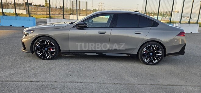 BMW i5-2