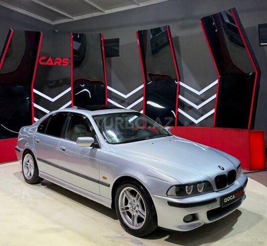 BMW 528-2