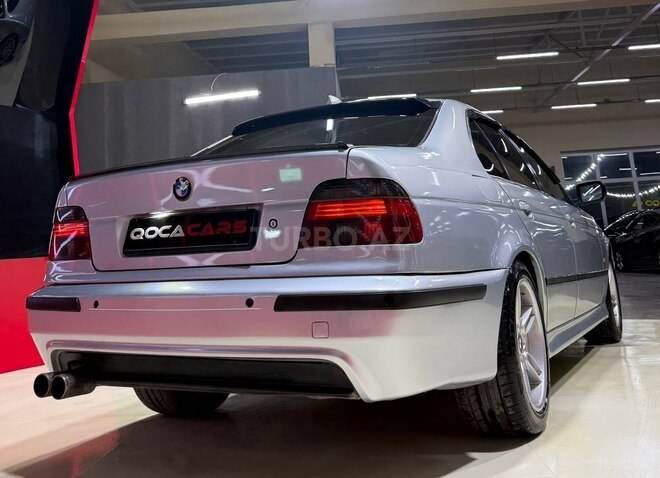 BMW 528-10